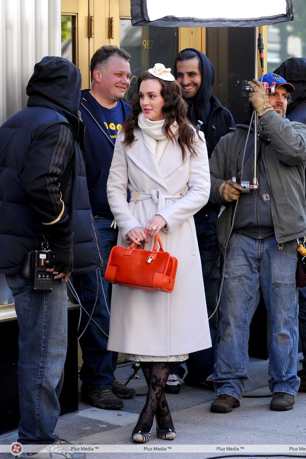 Leighton Meester dressed a winter jacket on the set of 'Gossip Girl' | Picture 112645